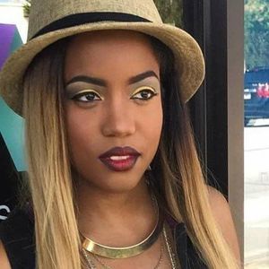 Meet your Posher, Ally